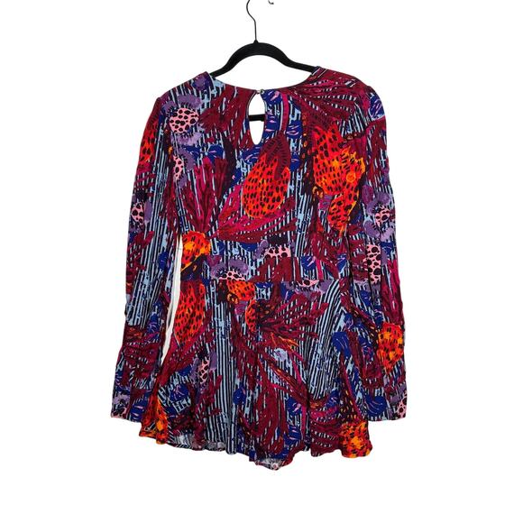 Free People Audrey Long Sleeve Romper V-Neck Printed Red Combo Shorts Size 8 - Picture 7 of 13